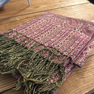 Beautiful pashmina scarf